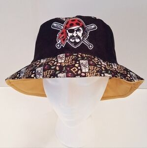 Pittsburgh Pirates reversible bucket hat